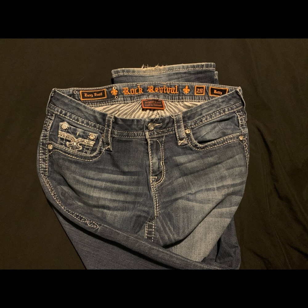 Women’s Rock Revival jeans